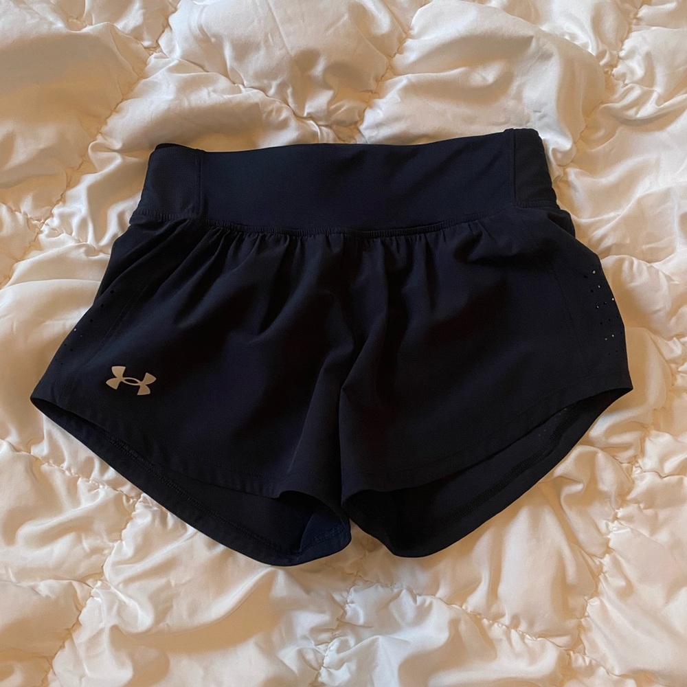 Under Armour Black Shorts Size XS